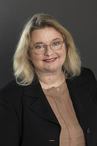 Margaret Kinnes056