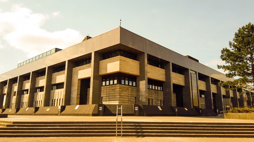 Outside of Glasgoe Sheriff Court