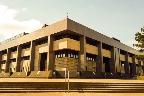 Outside of Glasgoe Sheriff Court