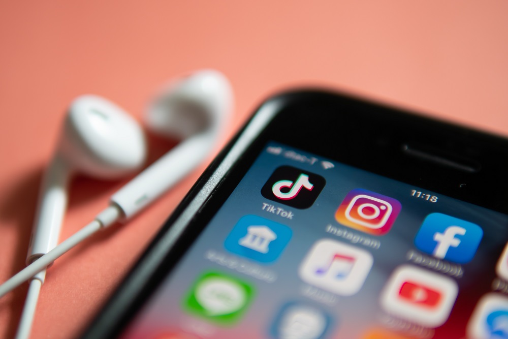 Social Media Phone Resized