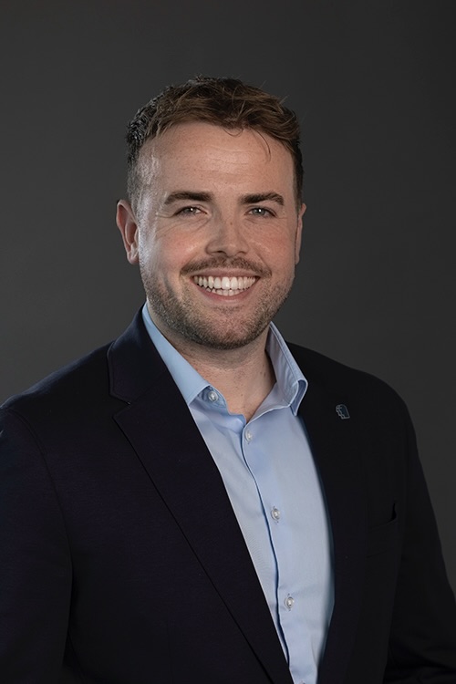 Adam Loose 2611